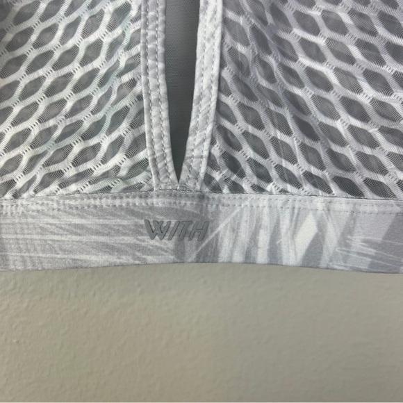 Peloton x WITH Palm Blanc Sports Bra High Neck - Picture 4 of 5